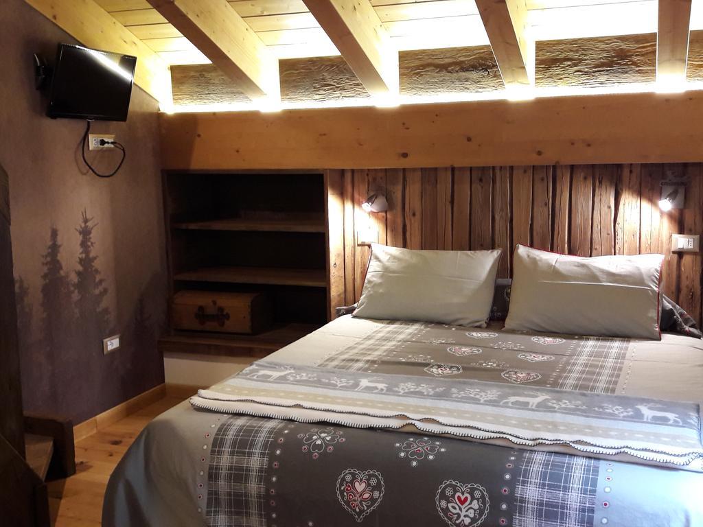 B&B Ca' La Vedescia Teglio Bagian luar foto
